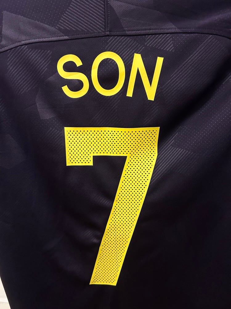 ThreadsOfN17 — Tottenham Hotspur “SON 7” 2017/18 Third Shirt