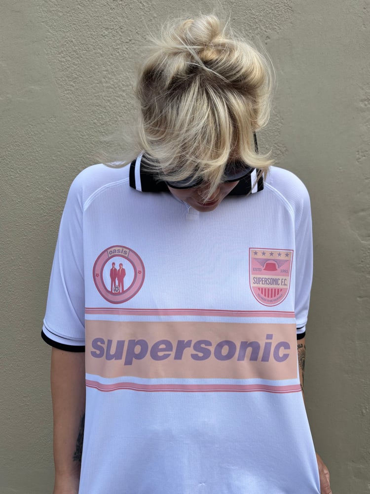 Image of oasis football tee colour edition