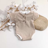 Image 1 of Newborn boys bodysuit Jasper  | beige | off white