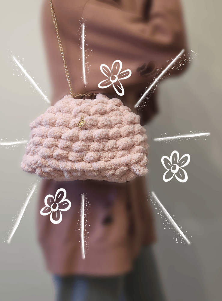 Image of Pink fluffy handbag 2
