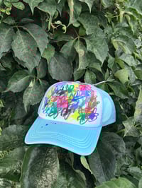Image 4 of En Bloom Gardner cap v.1