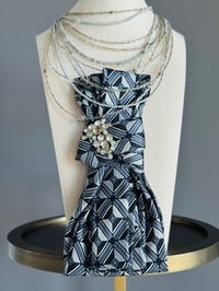 Image 2 of Electric Auntie