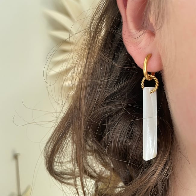 BLANDINE | boucles d'oreilles petite créole & pendentif rectangle nacre
