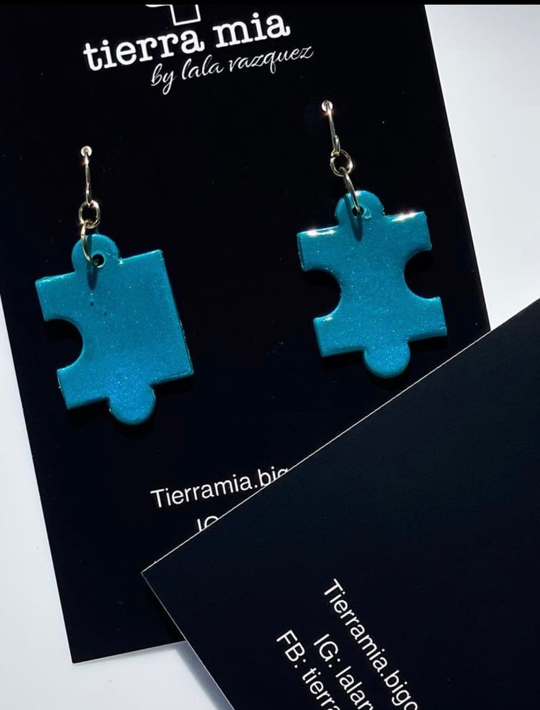 Image of Autism awareness puzzle piece 