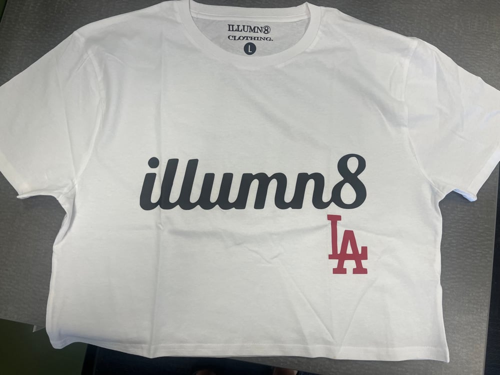 Image of crop top illumn8 la