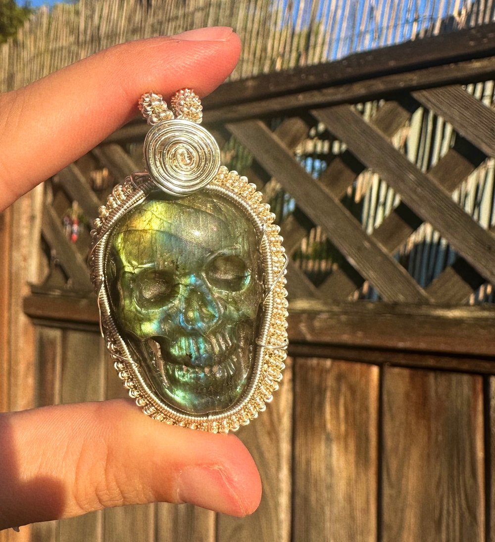 laboradorite skull necklace  
