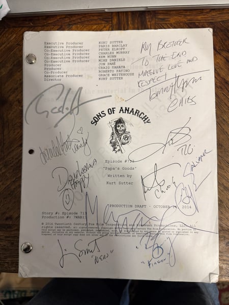 Image of Sons of Anarchy series finale signed by cast