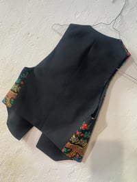 Image 2 of Chaleco feito a man. Foliada 131. Talla XXS.