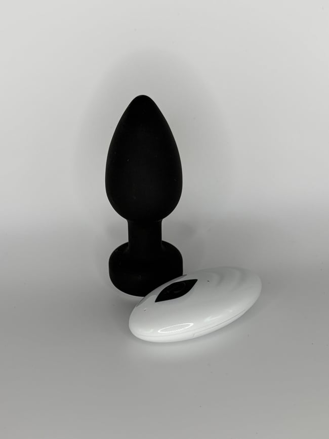  vibrating anal pleaser (remote control)