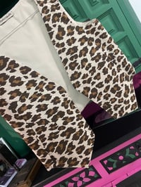 Image 2 of Chaleco feito a man!Leopardo. Talla S. 