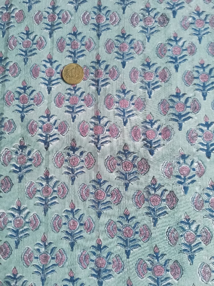 Image of Namaste fabric lurex argenté  bouquets 