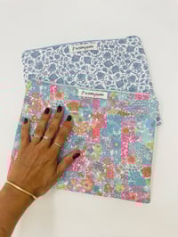 Image 2 of Pochette grand format LA SPACIEUSE intérieur enduit, tissu au choix.