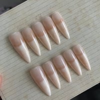 Image 2 of Faux Natraul nails Set