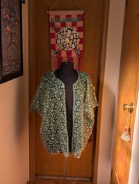 Image 2 of Small flower Sequin Kimono o/s