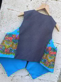 Image 6 of Chaleco feito a man. FOLIADA41. Talla M/L