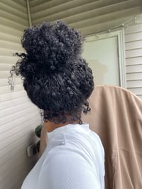 Image 8 of 20 inch KINKY CURLY 360 LACE WIG with 4c KINKY EDGES 