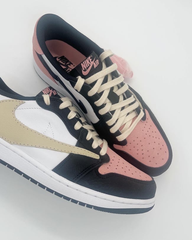 ‘MAUVE’ JORDAN 1’s