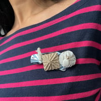 Image 1 of Broche « SAULNIER »