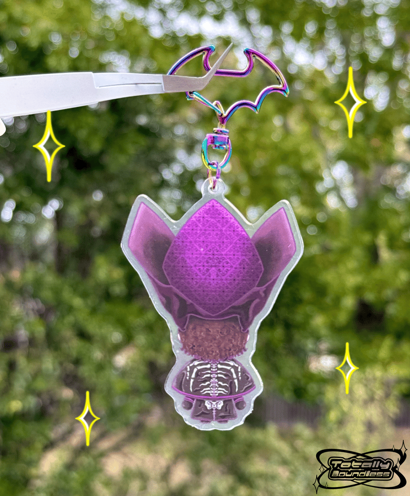 Image of Big Hat V Keychain