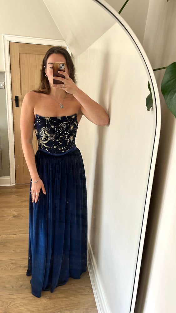 The strapless Midnight corset