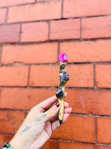 Image of Eclipse Manifesting Pen Pink Agate