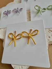 Image 8 of SMALL BOW DAY EARRINGS 