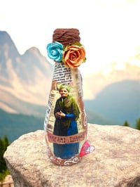 Image 1 of Harriet Tubman Conversation Bottle