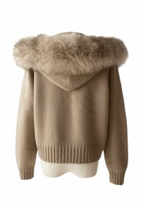 Image 3 of Beige knit cardigan with fox fur collar