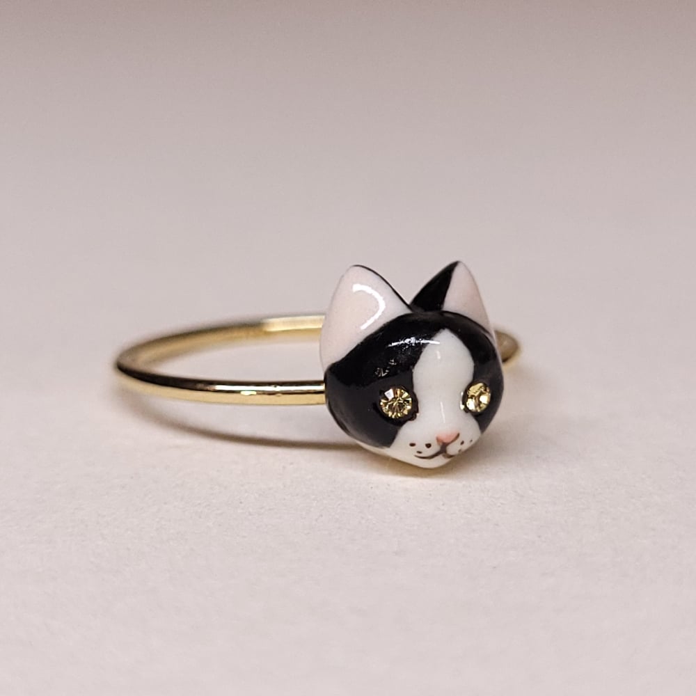 Image of Tuxedo Porcelain & Gold Filled Cat Ring