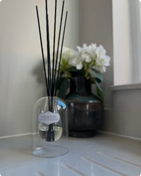 Image 1 of Sorrento Teardrop Clear Glass Diffuser 200ml ☆