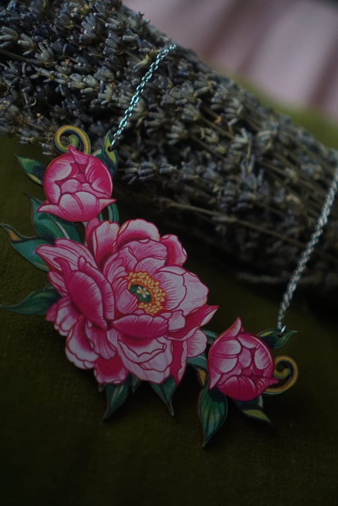 Image of Floral Necklace 🩷