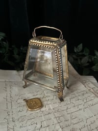 Image 6 of Magnifique boîte à bijoux et soie capitonnée beige. XIXème s.