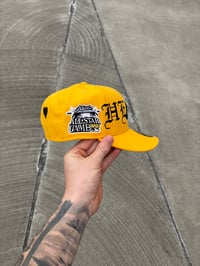 Image 2 of TAXI YELLOW HEAVY HEART ATLANTA BRAVES CUSTOM FITTED CAP