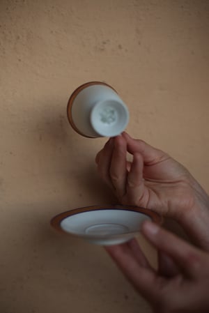 Image of Feine Espresso/Mokkatasse mit gemustertem  Goldrand von Hutschenreuter