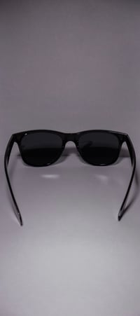 Image 3 of T banz 