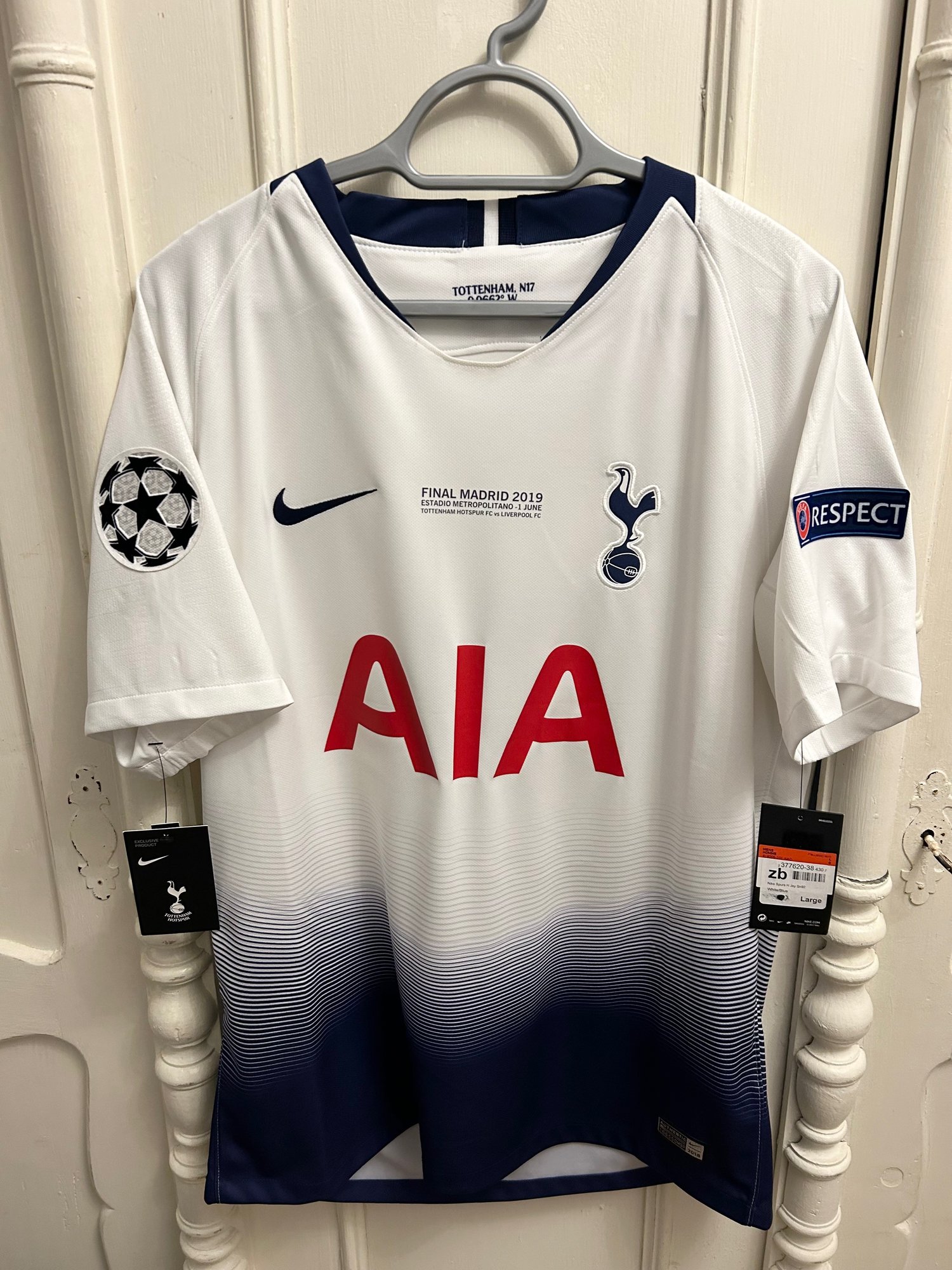 Image of NEW Tottenham Hotspur “SON 7” 2018/19 Home UCL Final Shirt + patches (L) 