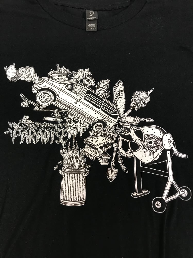 Image of POUR SAMPLE TEES