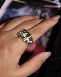 Image 2 of Text Signet 