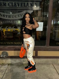 Image 3 of Crop Out Top