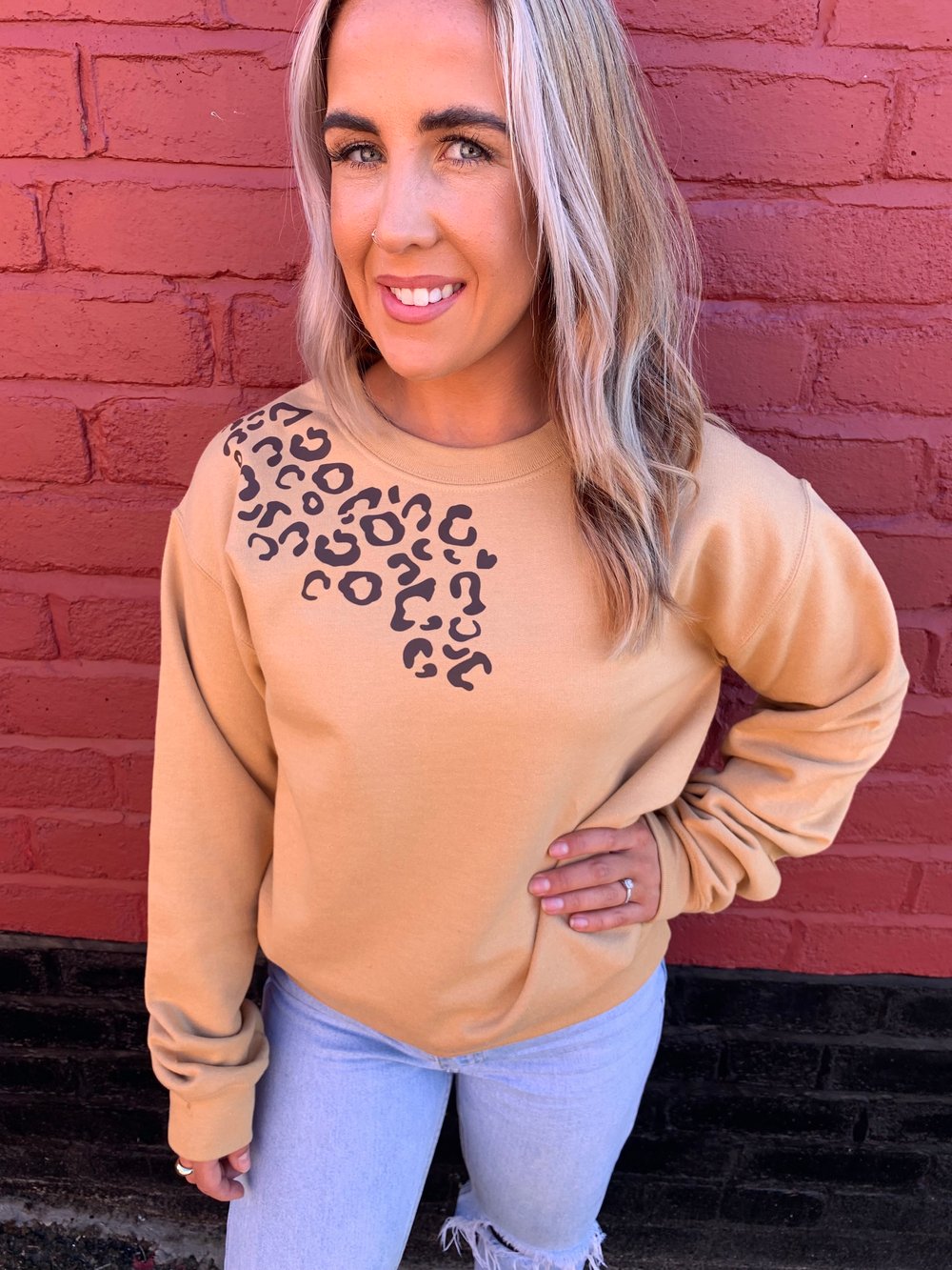 Leo leopard scatter sweater - adult