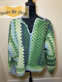 Image 3 of Pullover hoodie w/hat