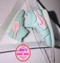 Green-Nike shoe 
