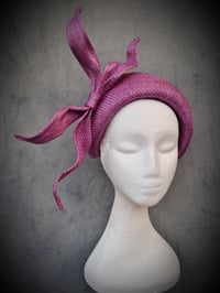 Image 2 of 'Corey' in Mauve Parisisal 