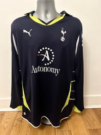 Image 2 of Tottenham Hotspur “MODRIĆ 14” 2010/11 Long Sleeve Third Shirt + patches (L)