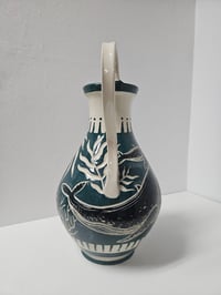 Image 7 of Vase 16 - Whale life
