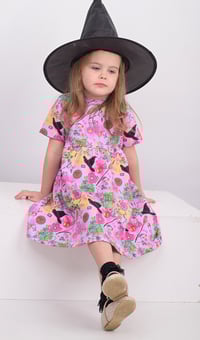 Image 3 of Elphaba