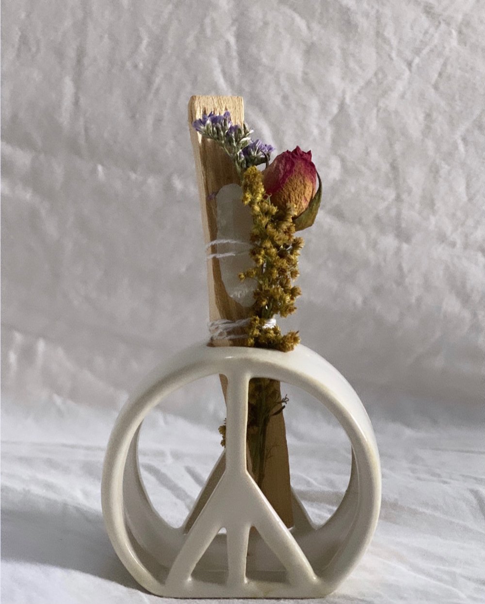 Image of Palo santo holder + Palo santo