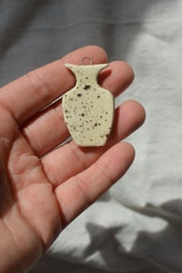 Image 13 of Vase Pendant