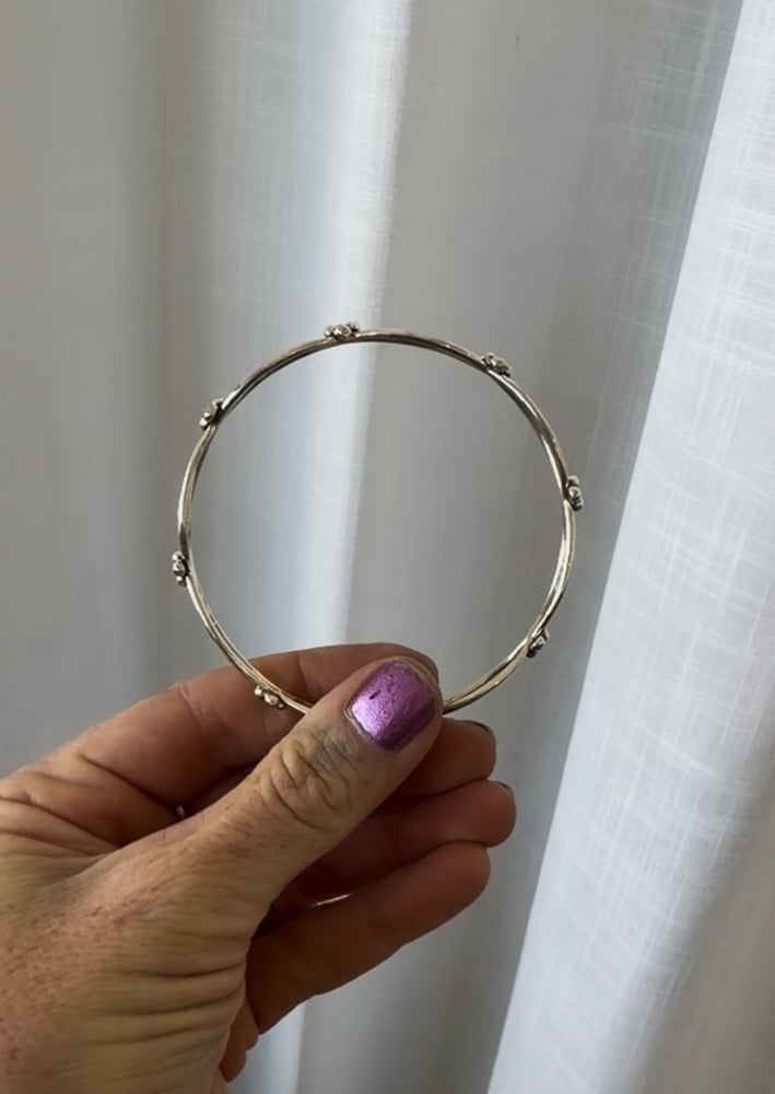 VICTORIA BANGLE Image 5