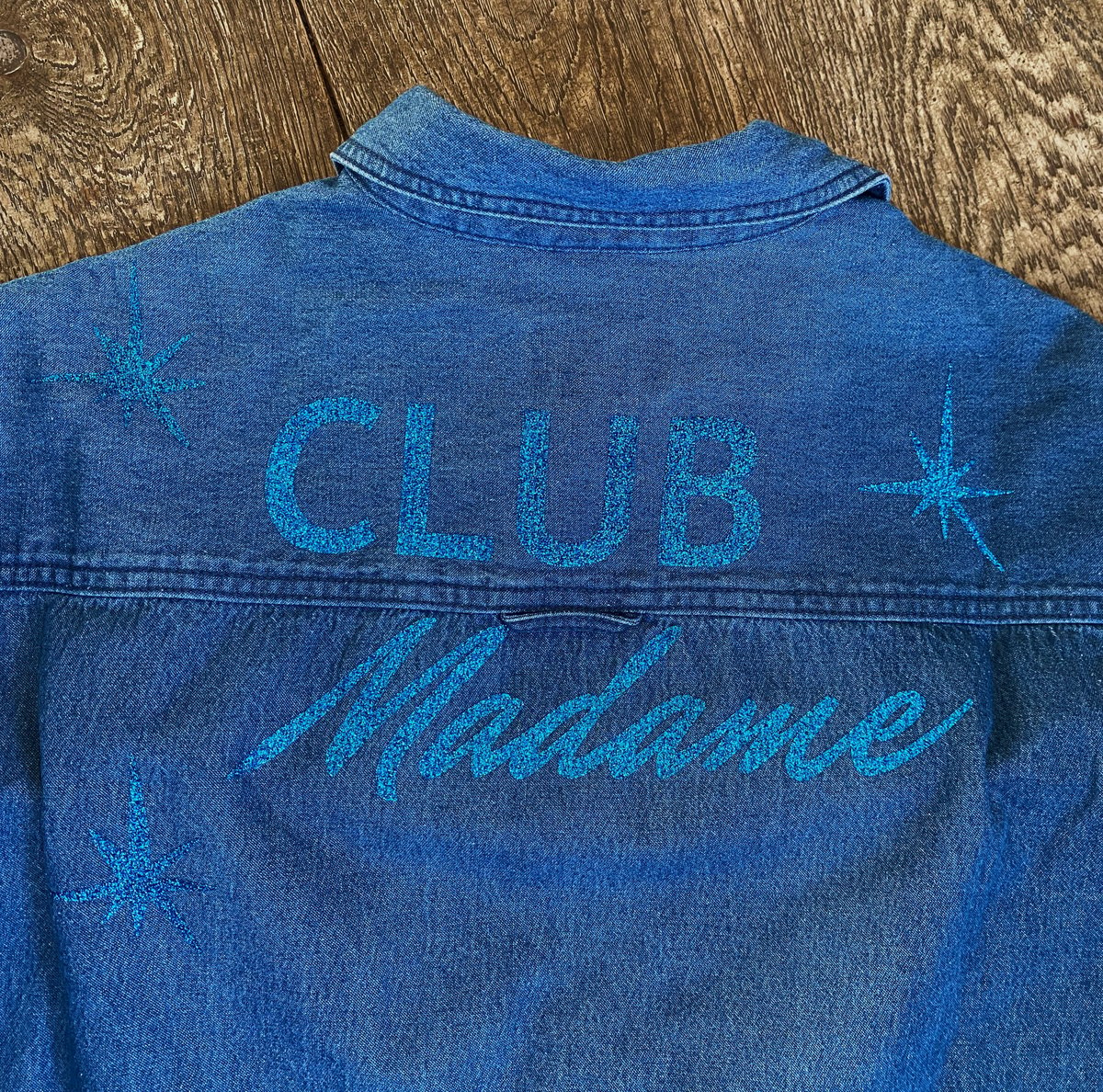 Image of Chemise en jean bleue Club Madame PaillettÃ©e  bleue